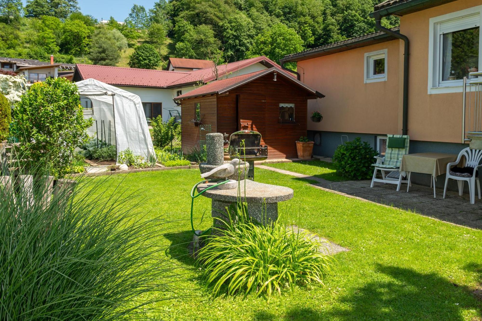 Relax Apartma Peter Птуй Экстерьер фото
